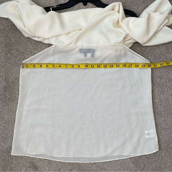 Theory Petteri Rosina Cold Shoulder Top Ivory L - Picture 8 of 9